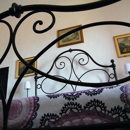 B&B Il Glicine Montefollonico Chambre photo